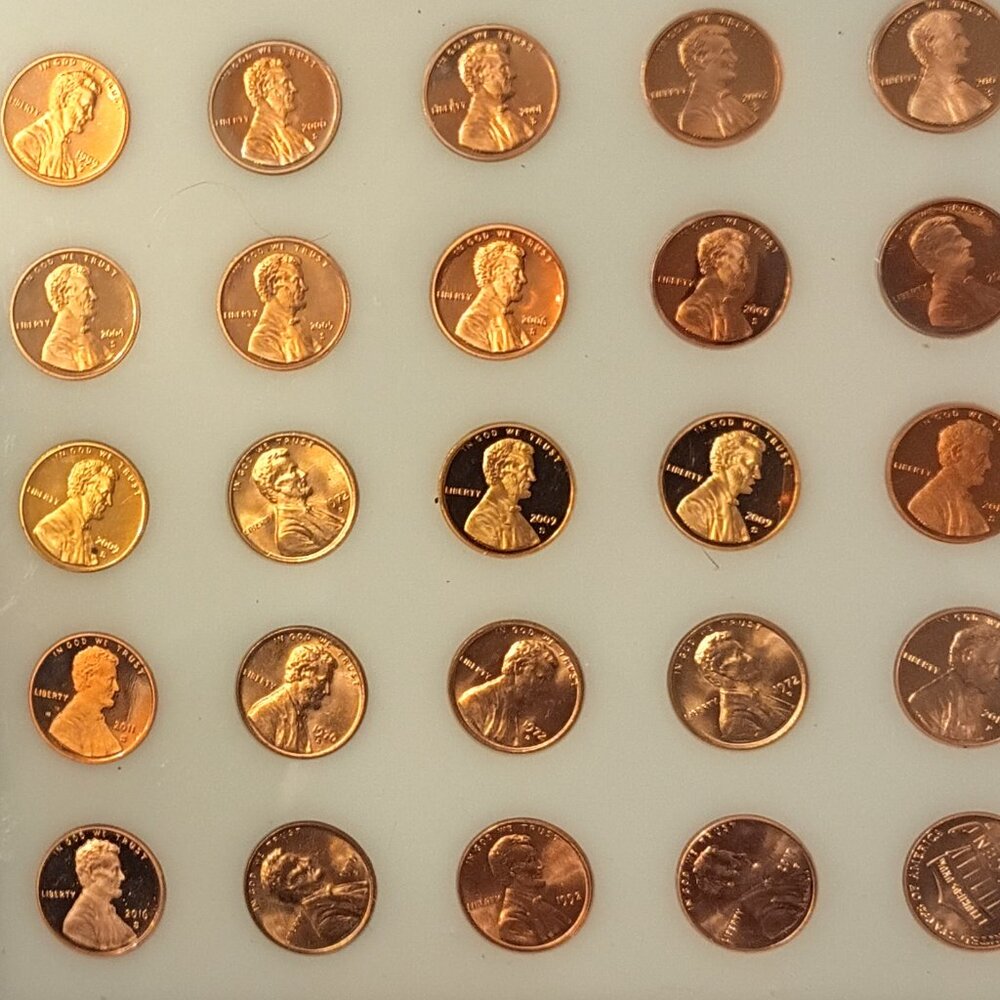 Large coin hoard  large collection